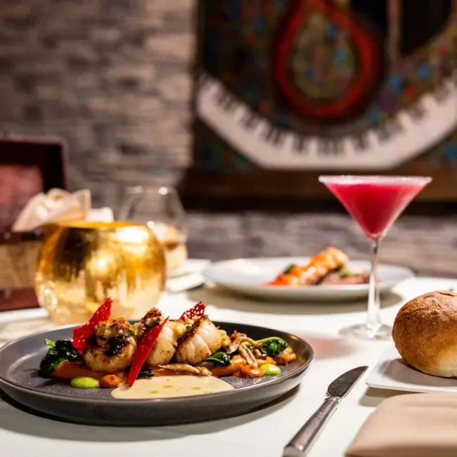 David's Restaurant Lounge